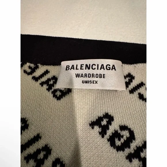 BALENCIAGA Logo Cardigan - Picture 8 of 9